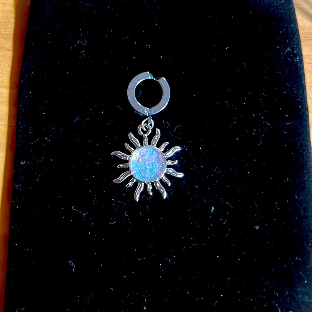 Fake navel ring